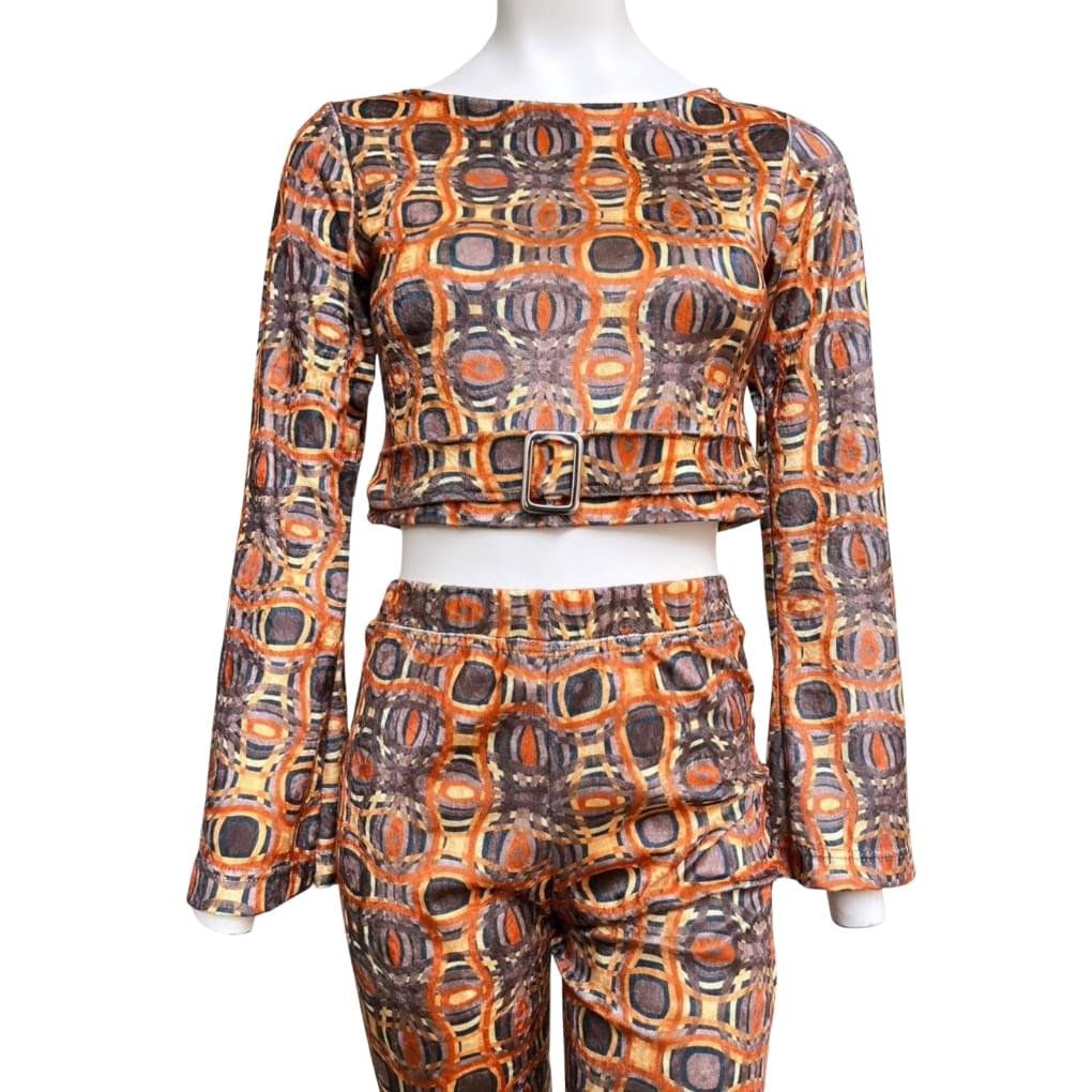 Vintage Pattern Outfit Set - Image 2